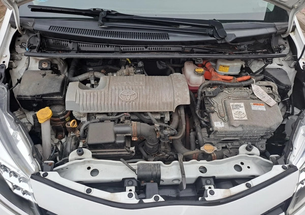 Toyota Yaris cena 41990 przebieg: 113434, rok produkcji 2013 z Chodzież małe 277